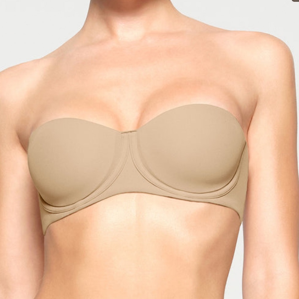 SKIMS NWOT Fits Everybody Strapless Bra - Mica